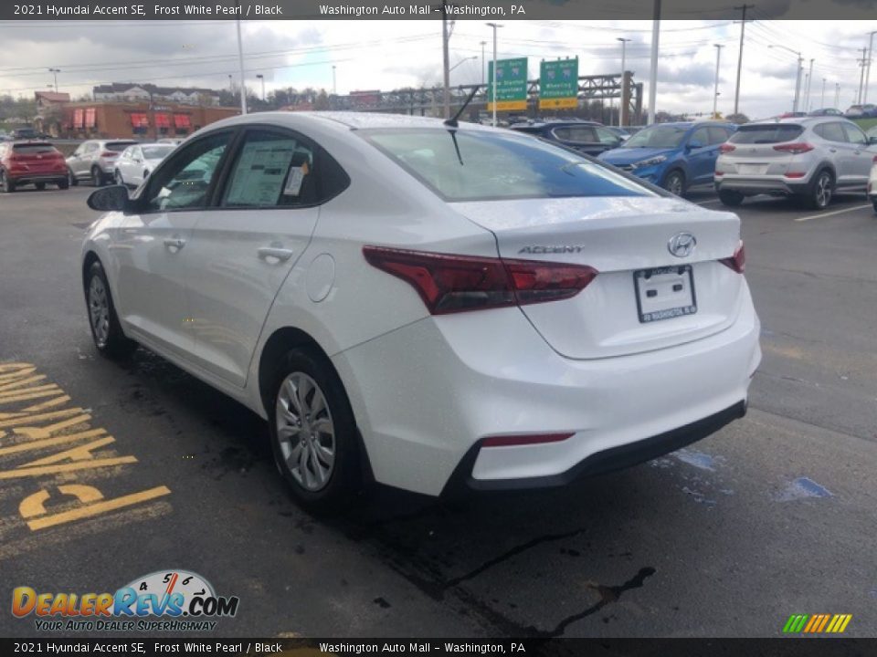 2021 Hyundai Accent SE Frost White Pearl / Black Photo #3