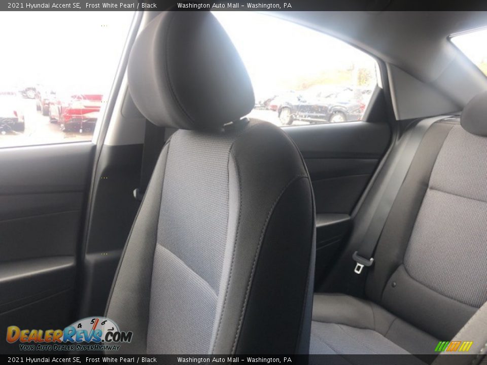 2021 Hyundai Accent SE Frost White Pearl / Black Photo #16
