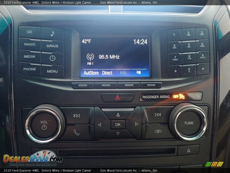 2016 Ford Explorer 4WD Oxford White / Medium Light Camel Photo #27