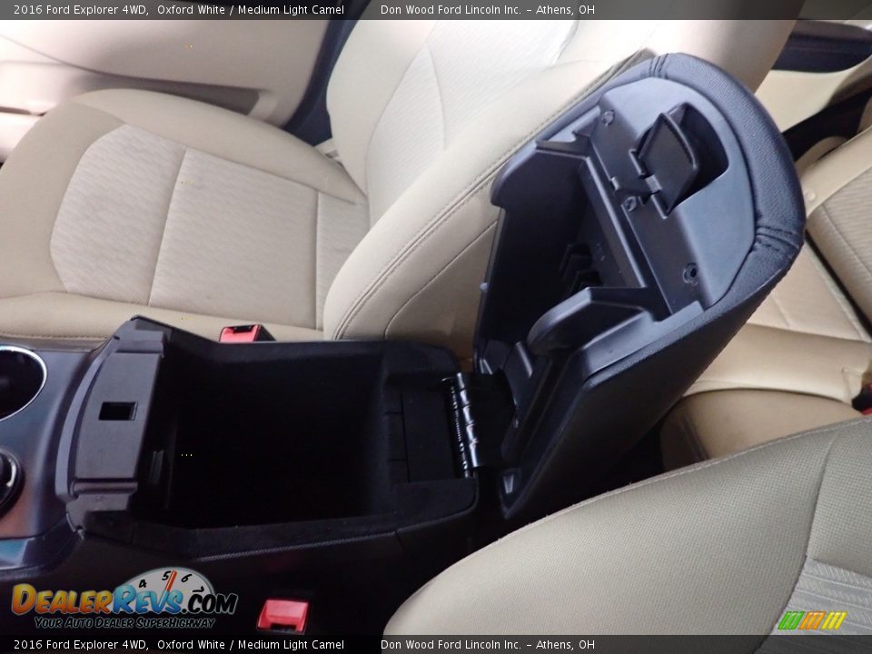 2016 Ford Explorer 4WD Oxford White / Medium Light Camel Photo #35