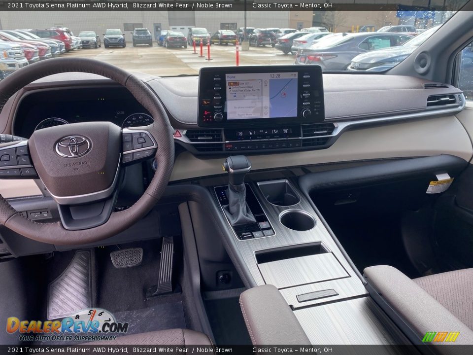 2021 Toyota Sienna Platinum AWD Hybrid Blizzard White Pearl / Noble Brown Photo #4