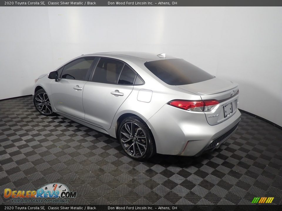 2020 Toyota Corolla SE Classic Silver Metallic / Black Photo #12