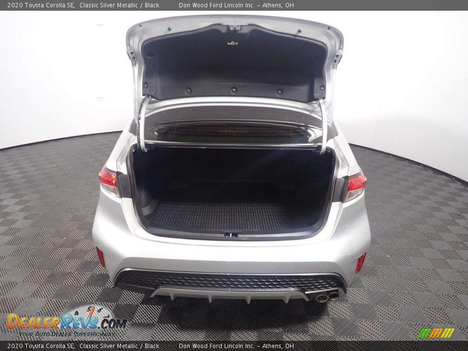 2020 Toyota Corolla SE Classic Silver Metallic / Black Photo #14