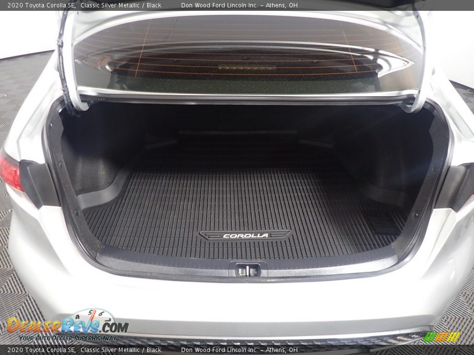 2020 Toyota Corolla SE Classic Silver Metallic / Black Photo #15