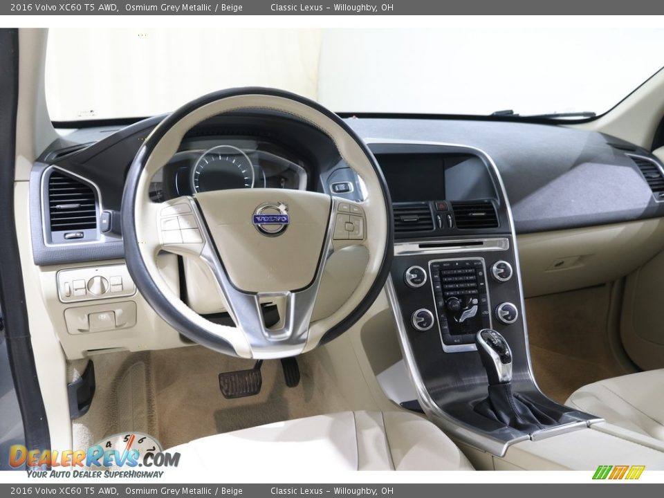 Dashboard of 2016 Volvo XC60 T5 AWD Photo #6