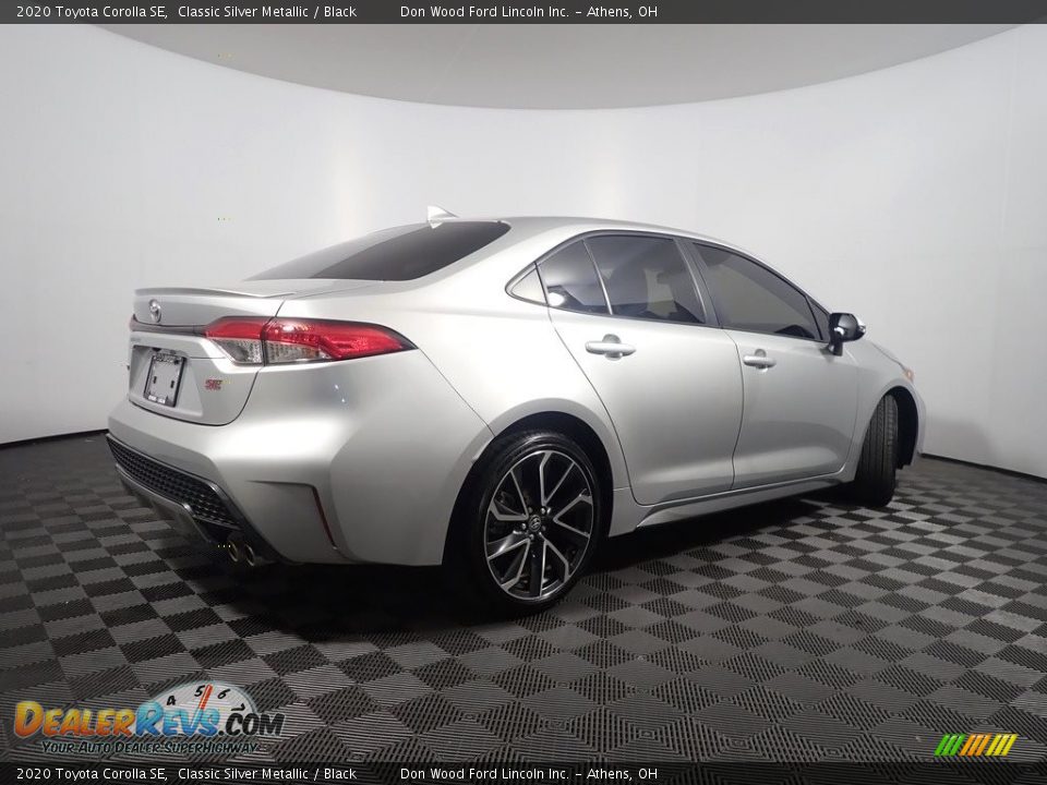 2020 Toyota Corolla SE Classic Silver Metallic / Black Photo #16