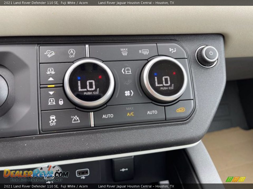 Controls of 2021 Land Rover Defender 110 SE Photo #29