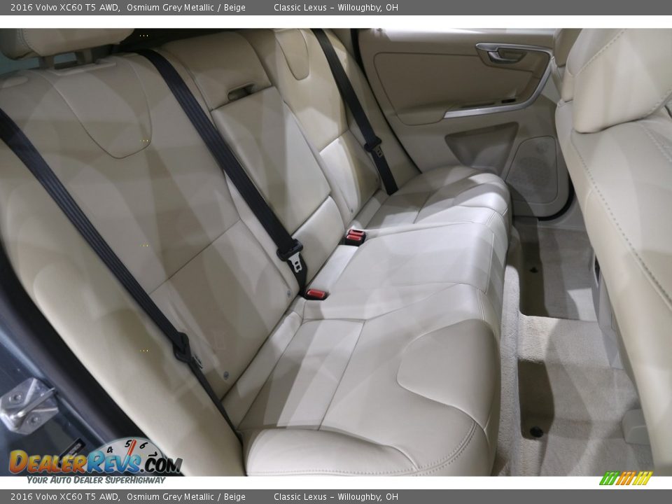 Rear Seat of 2016 Volvo XC60 T5 AWD Photo #19