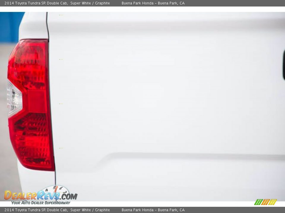 2014 Toyota Tundra SR Double Cab Super White / Graphite Photo #13