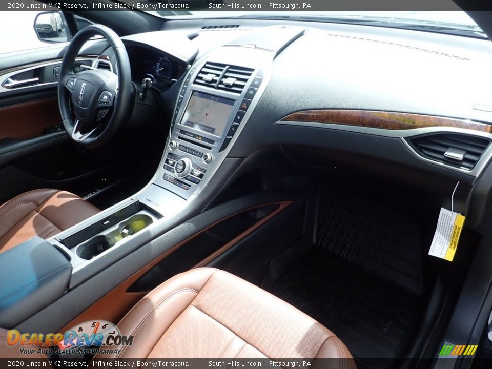 Dashboard of 2020 Lincoln MKZ Reserve Photo #12