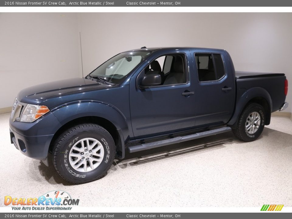 Front 3/4 View of 2016 Nissan Frontier SV Crew Cab Photo #3