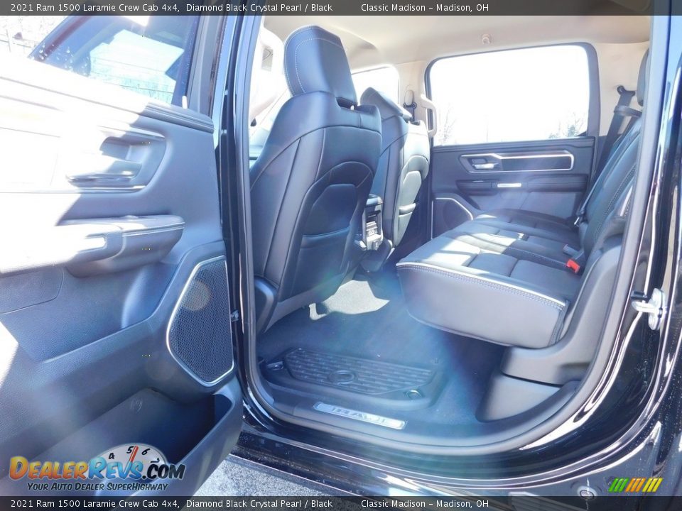 2021 Ram 1500 Laramie Crew Cab 4x4 Diamond Black Crystal Pearl / Black Photo #7