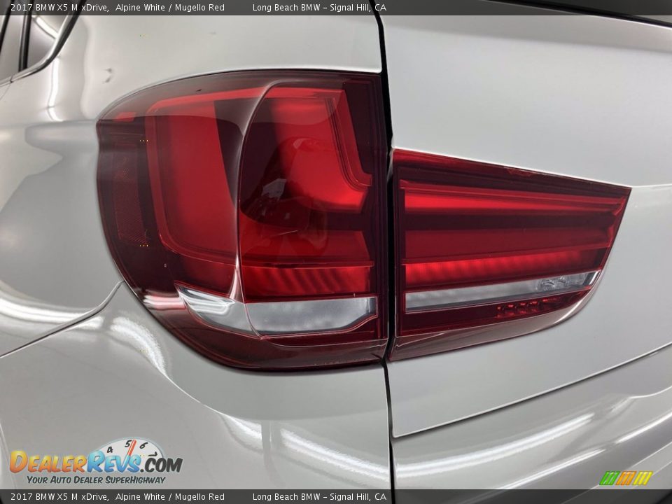 2017 BMW X5 M xDrive Alpine White / Mugello Red Photo #9