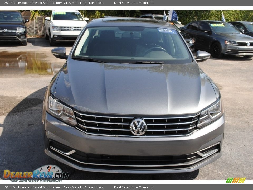2018 Volkswagen Passat SE Platinum Gray Metallic / Titan Black Photo #3