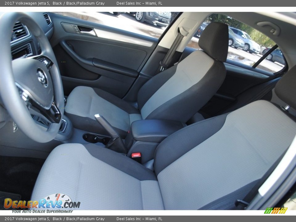 Front Seat of 2017 Volkswagen Jetta S Photo #12