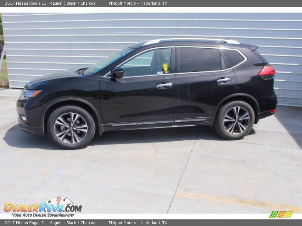 Magnetic Black 2017 Nissan Rogue SL Photo #7