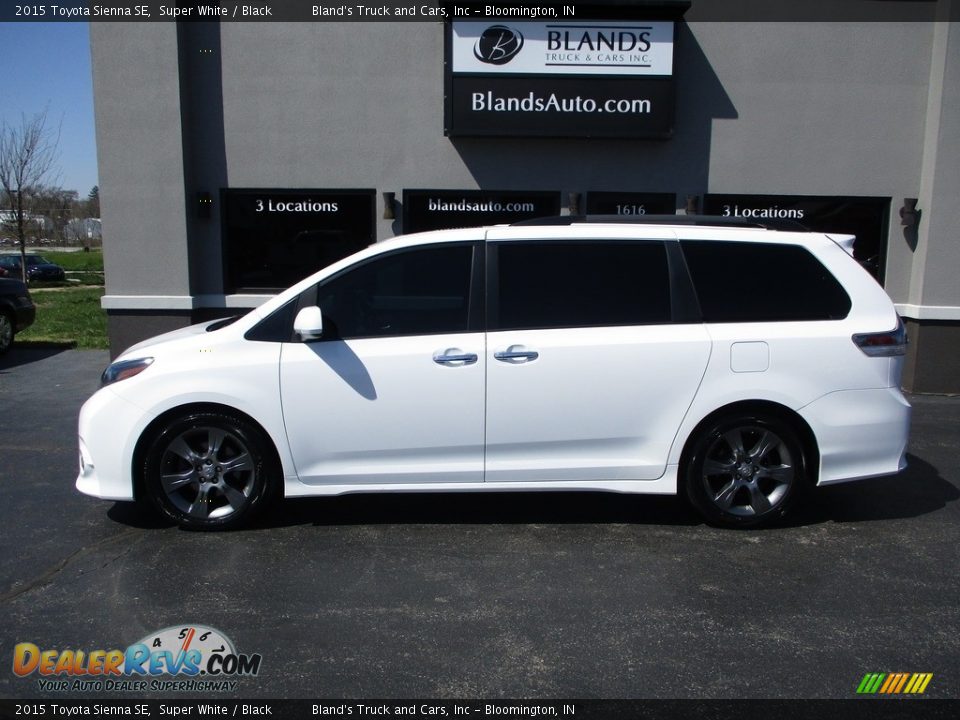 2015 Toyota Sienna SE Super White / Black Photo #1