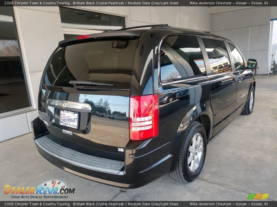 2008 Chrysler Town & Country Touring Brilliant Black Crystal Pearlcoat / Medium Slate Gray/Light Shale Photo #4