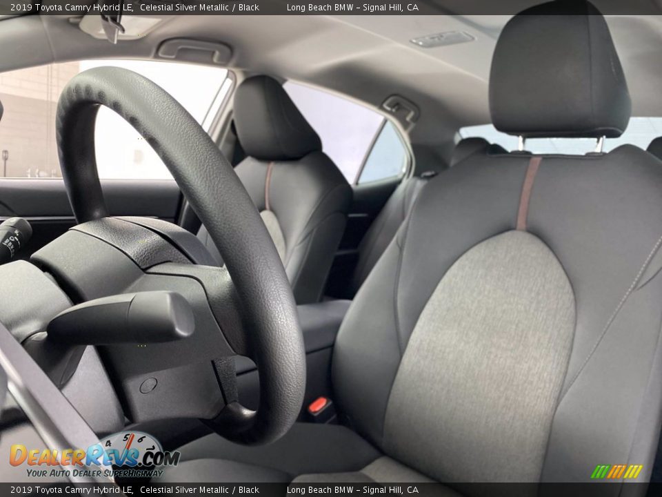 2019 Toyota Camry Hybrid LE Celestial Silver Metallic / Black Photo #17