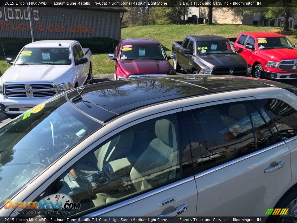 2015 Lincoln MKX AWD Platinum Dune Metallic Tri-Coat / Light Stone/Medium Light Stone Photo #2