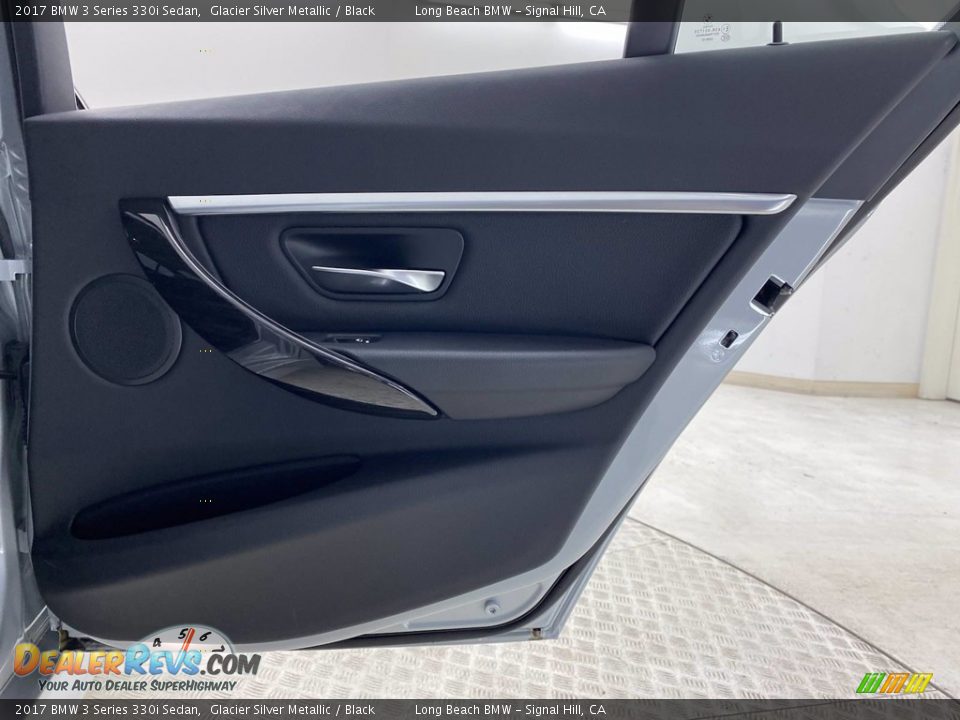 2017 BMW 3 Series 330i Sedan Glacier Silver Metallic / Black Photo #35