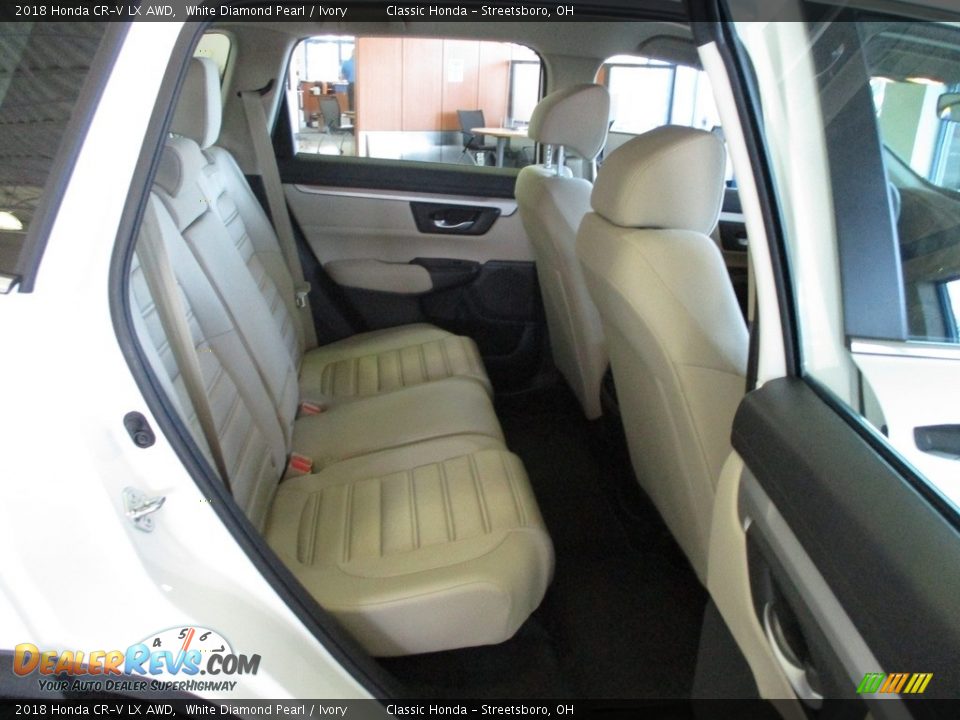 2018 Honda CR-V LX AWD White Diamond Pearl / Ivory Photo #18