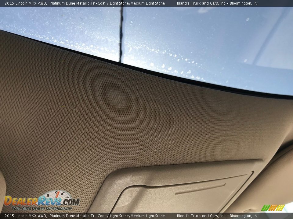 2015 Lincoln MKX AWD Platinum Dune Metallic Tri-Coat / Light Stone/Medium Light Stone Photo #28
