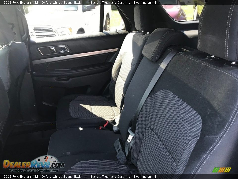 2018 Ford Explorer XLT Oxford White / Ebony Black Photo #32