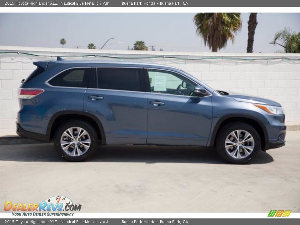 2015 Toyota Highlander XLE Nautical Blue Metallic / Ash Photo #10