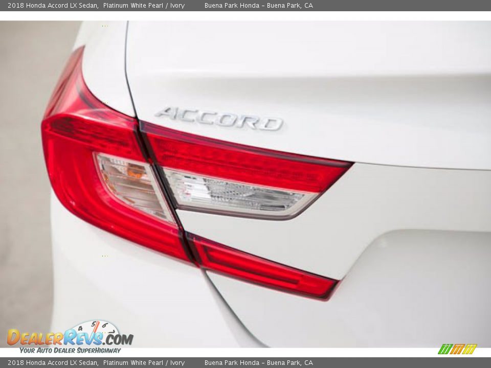 2018 Honda Accord LX Sedan Platinum White Pearl / Ivory Photo #12