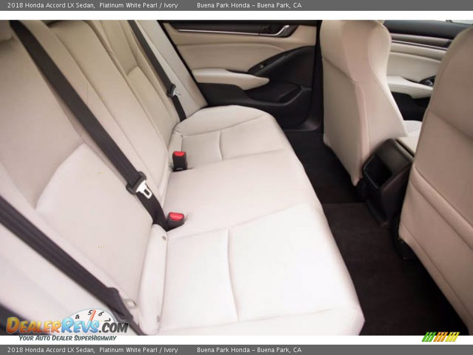 2018 Honda Accord LX Sedan Platinum White Pearl / Ivory Photo #23