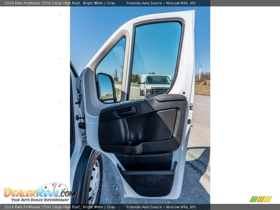 2014 Ram ProMaster 2500 Cargo High Roof Bright White / Gray Photo #27