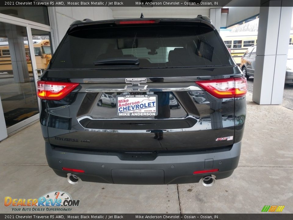 2021 Chevrolet Traverse RS AWD Mosaic Black Metallic / Jet Black Photo #5