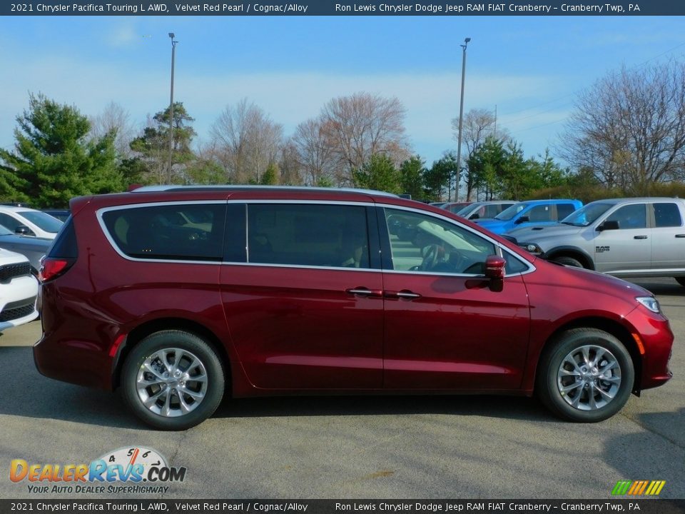 2021 Chrysler Pacifica Touring L AWD Velvet Red Pearl / Cognac/Alloy Photo #4