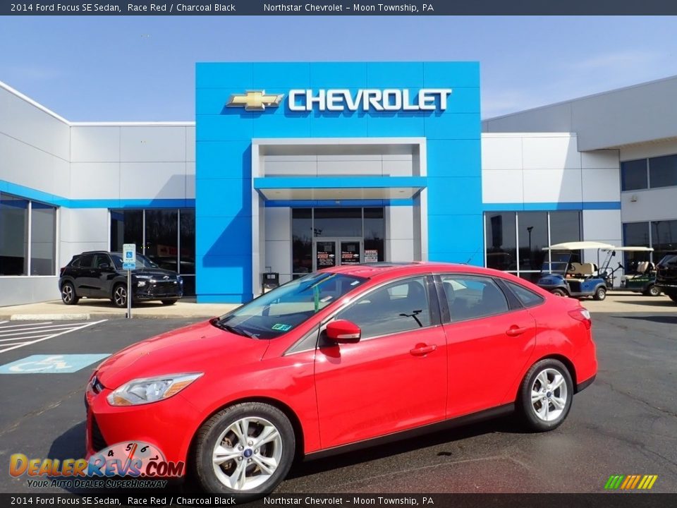 2014 Ford Focus SE Sedan Race Red / Charcoal Black Photo #1