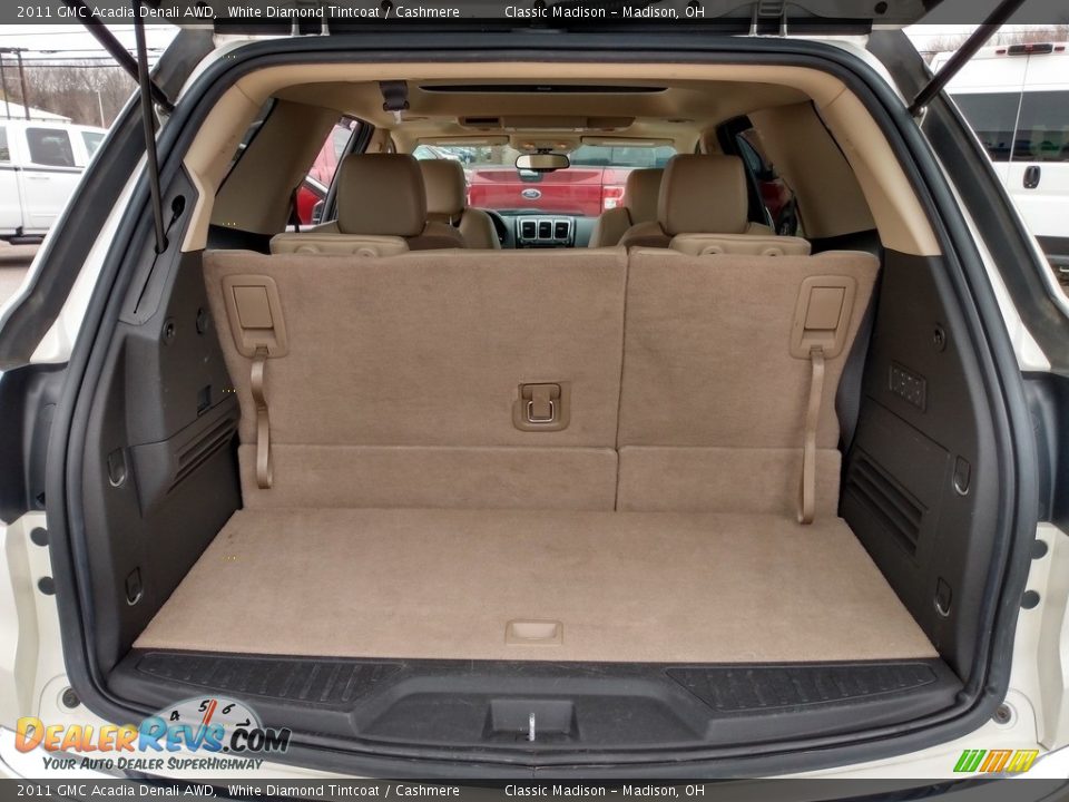 2011 GMC Acadia Denali AWD White Diamond Tintcoat / Cashmere Photo #17