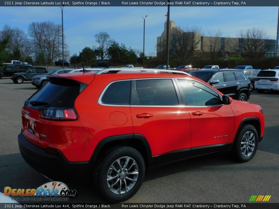 2021 Jeep Cherokee Latitude Lux 4x4 Spitfire Orange / Black Photo #5