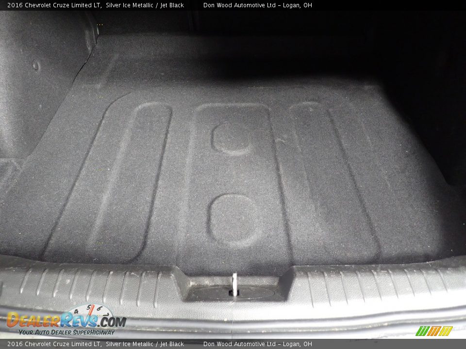 2016 Chevrolet Cruze Limited LT Silver Ice Metallic / Jet Black Photo #13