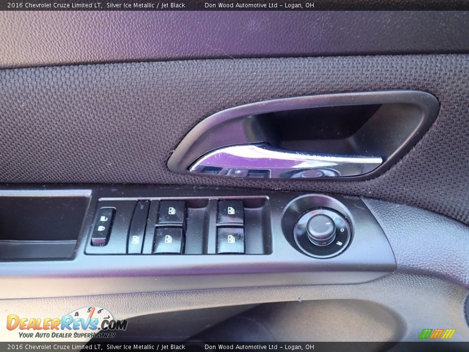 2016 Chevrolet Cruze Limited LT Silver Ice Metallic / Jet Black Photo #17