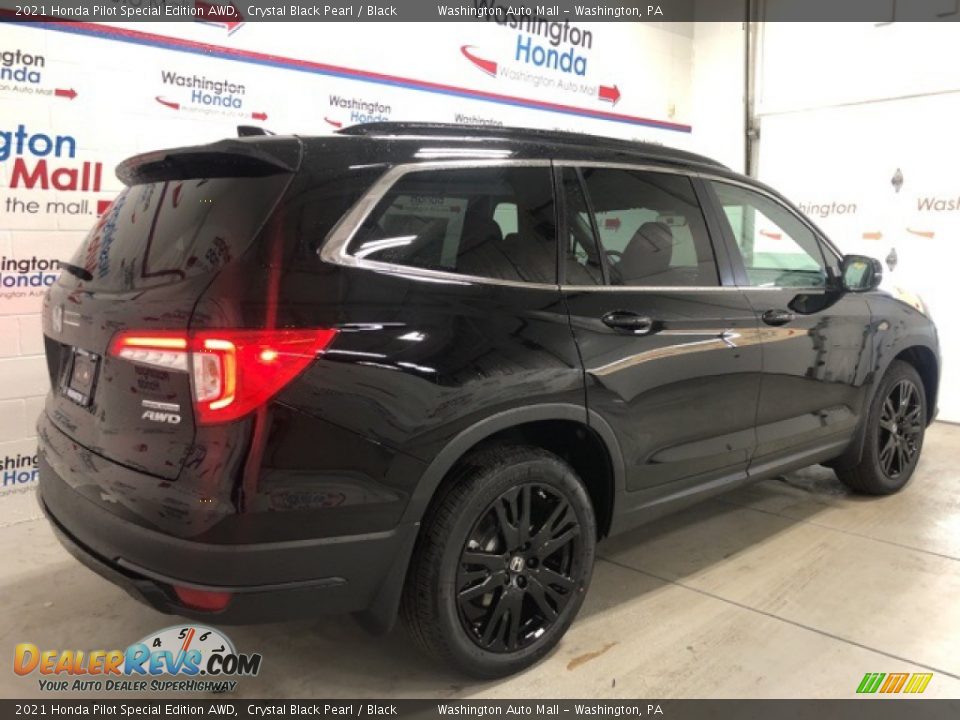 2021 Honda Pilot Special Edition AWD Crystal Black Pearl / Black Photo #3