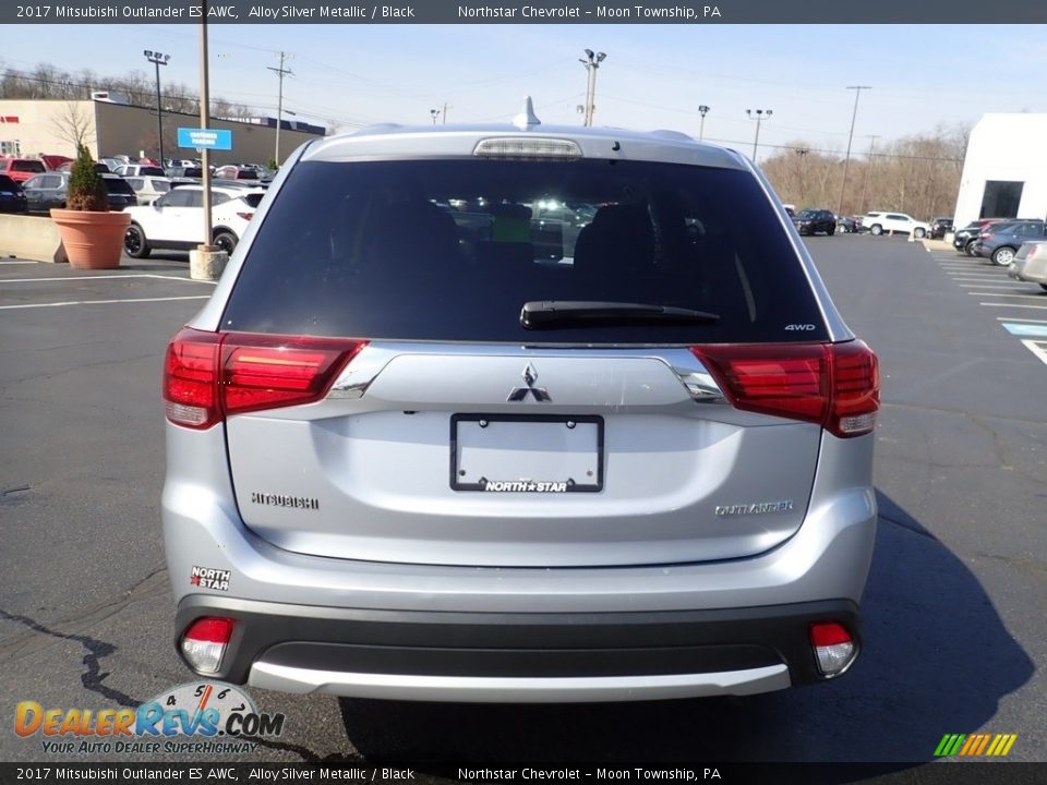 Alloy Silver Metallic 2017 Mitsubishi Outlander ES AWC Photo #6