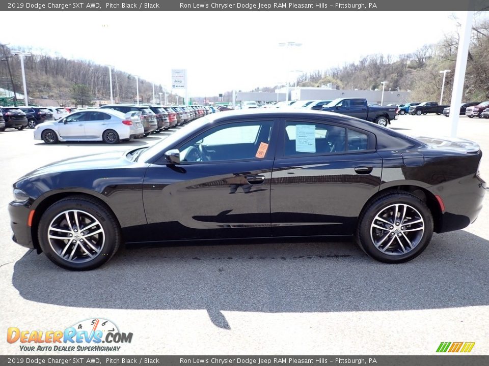 2019 Dodge Charger SXT AWD Pitch Black / Black Photo #2