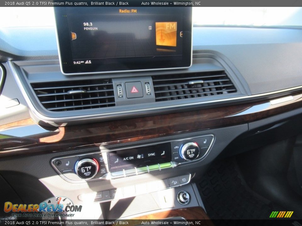2018 Audi Q5 2.0 TFSI Premium Plus quattro Brilliant Black / Black Photo #17