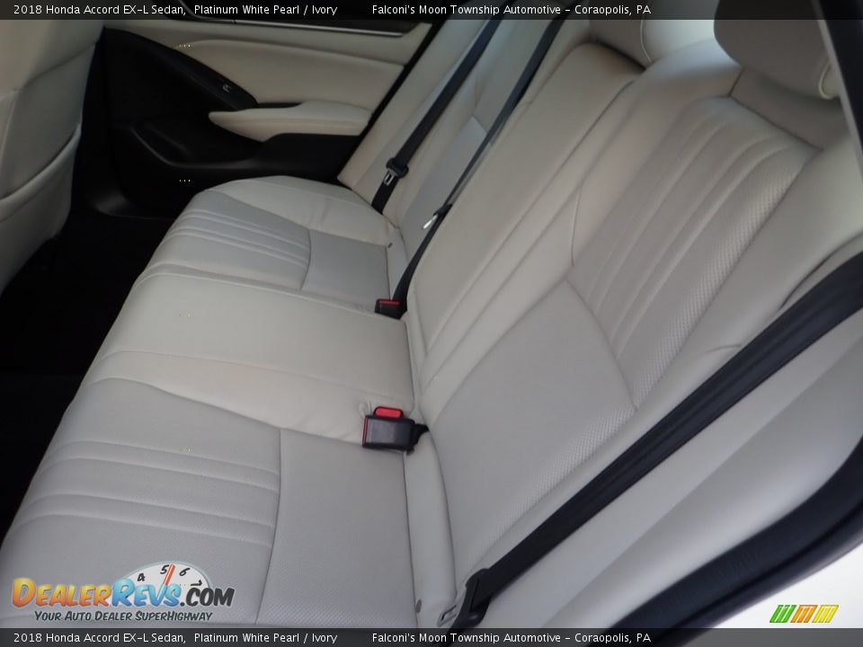 2018 Honda Accord EX-L Sedan Platinum White Pearl / Ivory Photo #16