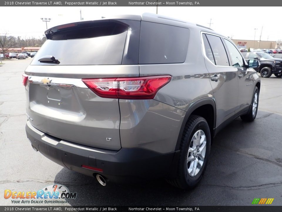 2018 Chevrolet Traverse LT AWD Pepperdust Metallic / Jet Black Photo #8