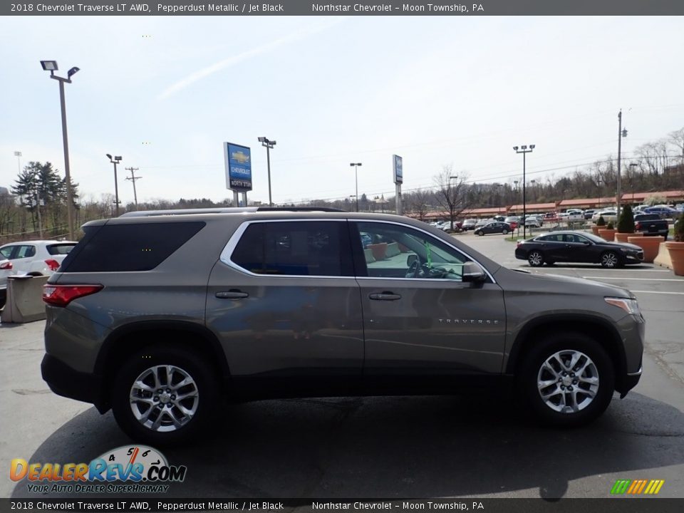 2018 Chevrolet Traverse LT AWD Pepperdust Metallic / Jet Black Photo #9