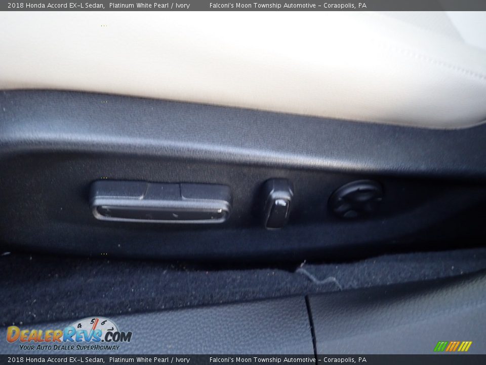 2018 Honda Accord EX-L Sedan Platinum White Pearl / Ivory Photo #19