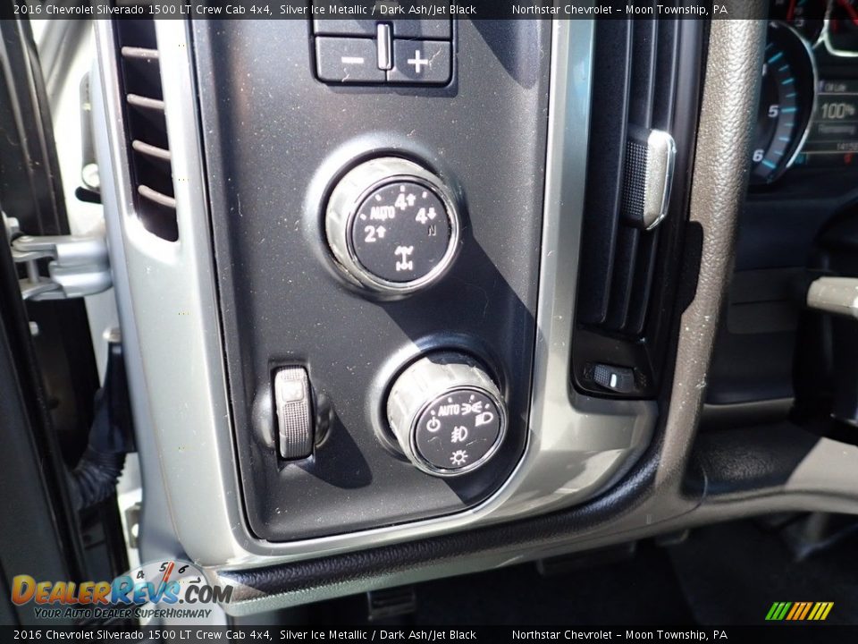 2016 Chevrolet Silverado 1500 LT Crew Cab 4x4 Silver Ice Metallic / Dark Ash/Jet Black Photo #25
