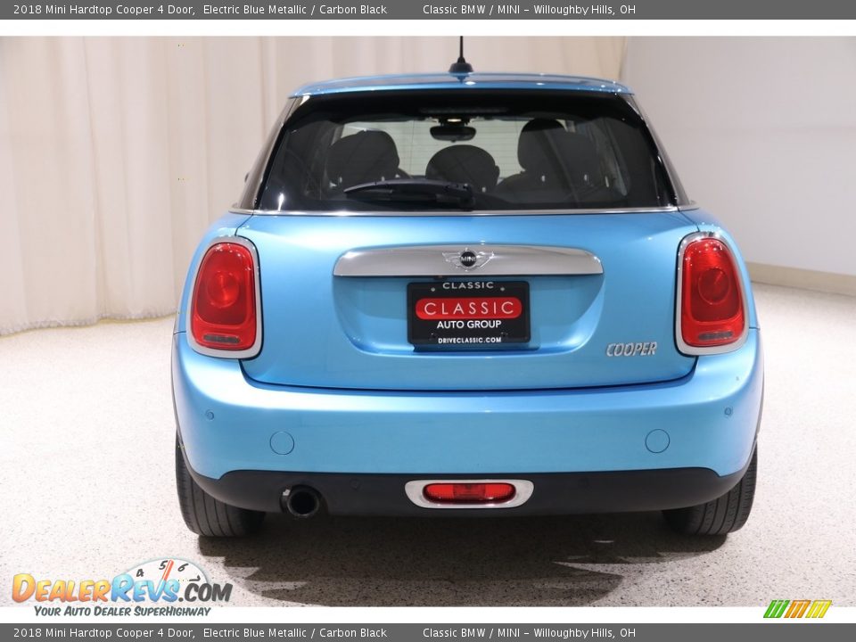 2018 Mini Hardtop Cooper 4 Door Electric Blue Metallic / Carbon Black Photo #17