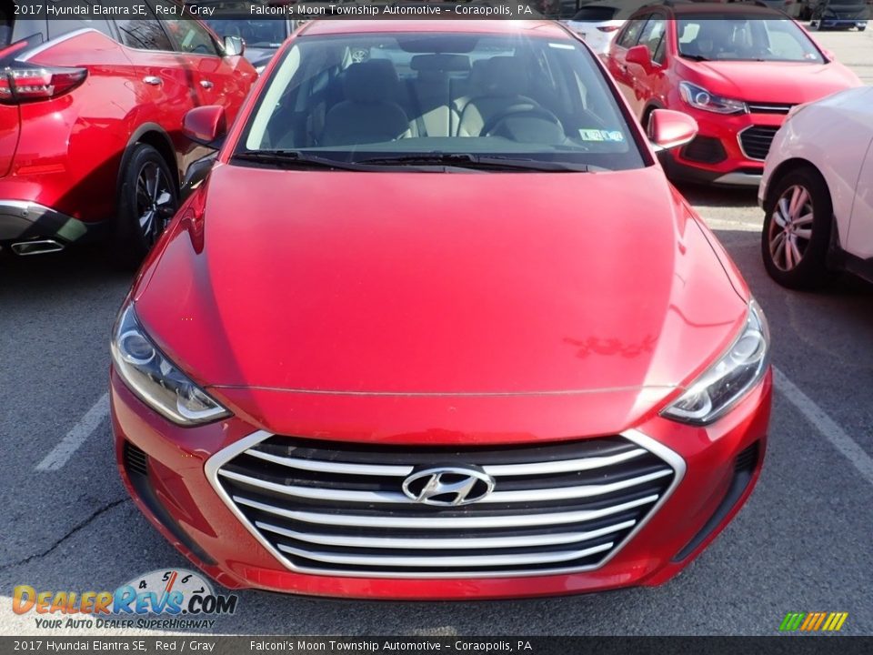 2017 Hyundai Elantra SE Red / Gray Photo #5